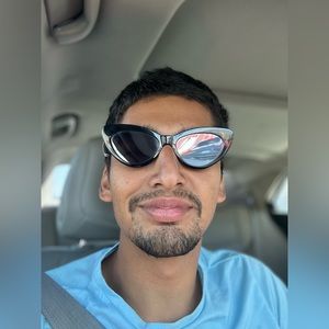 Illesteva Pamela Sunglasses NWOB